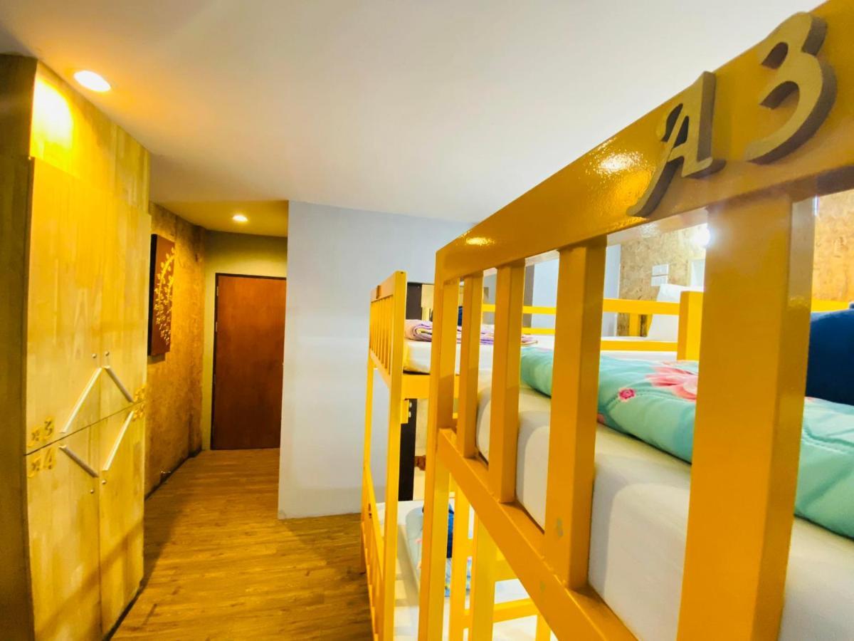 Frutta Hostel Patong Exterior foto